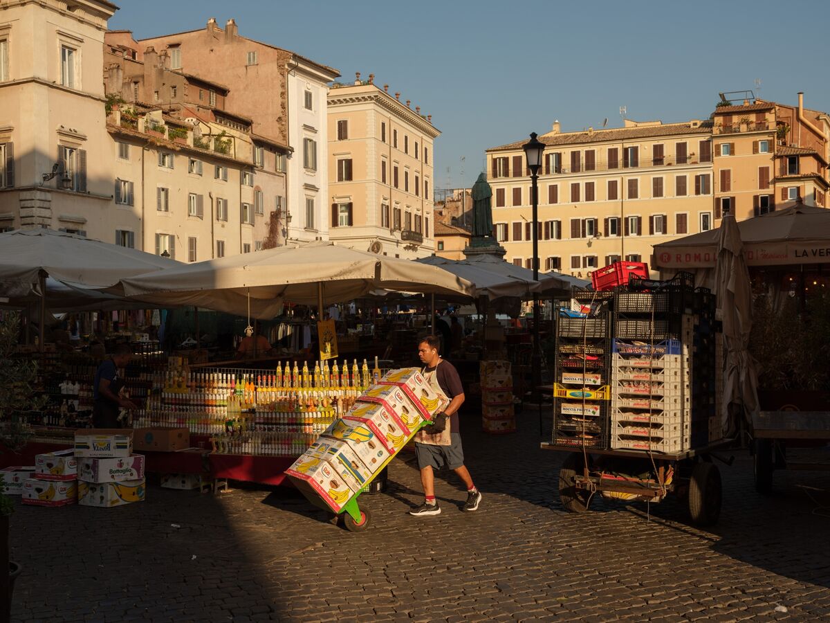Bank of Italy Cuts Growth Forecast for 2026 on Trade Tensions