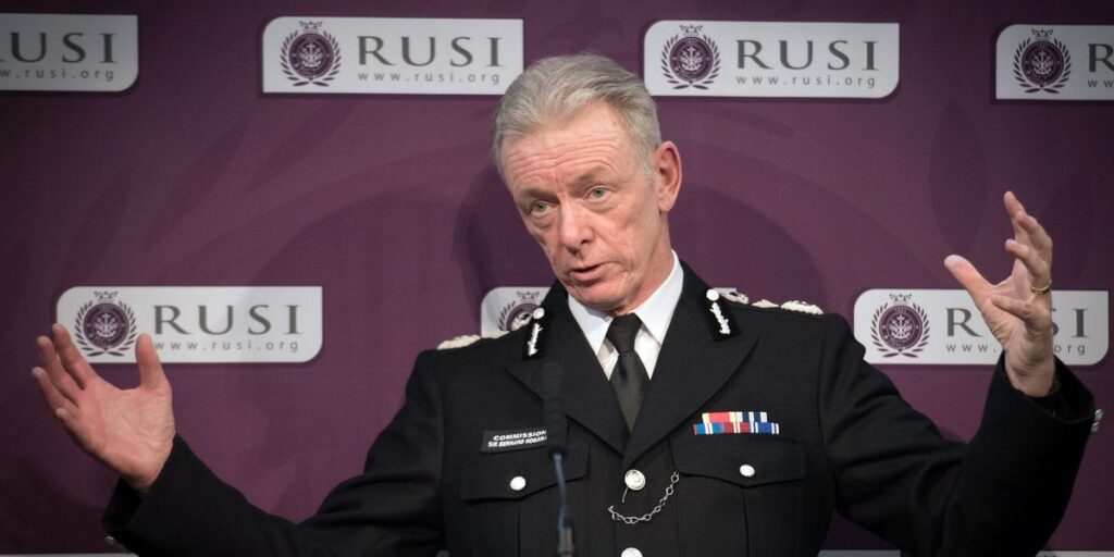 Ex-Met Police chief calls for Labour to abolish non-hate crime incidents